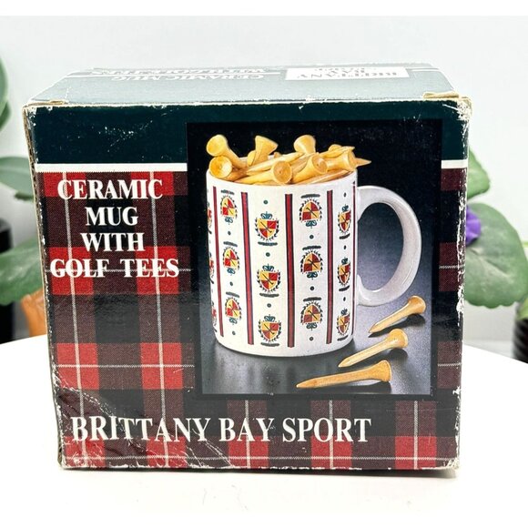Brittany Bay Sport Ceramic Mug With Golf Tees - Picture 2 of 2